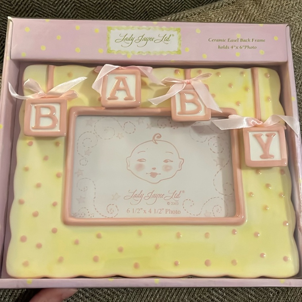 Lady Layne LTD Baby Girl Ceramic Frame. Never opened. Great condition.
